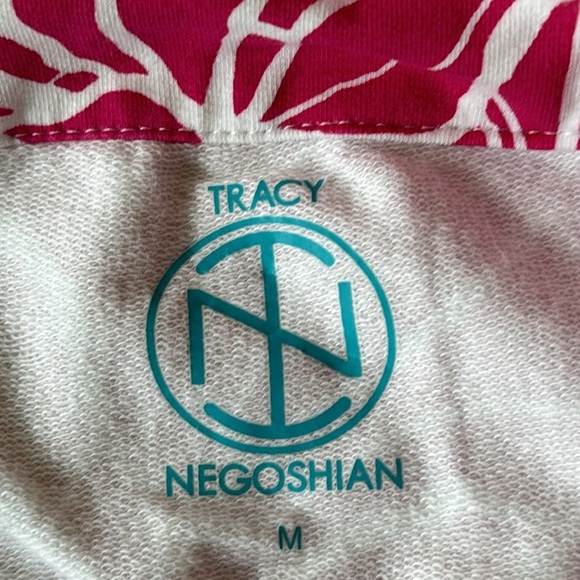 NWT TRACY NEGOSHIAN pullover size M pink white floral 3/4 zip pocket - Picture 5 of 8